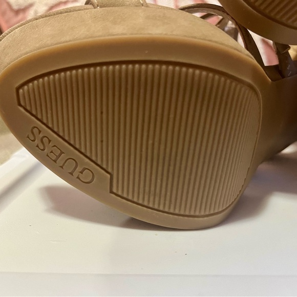 Guess platform heels 8.5 - Picture 4 of 6
